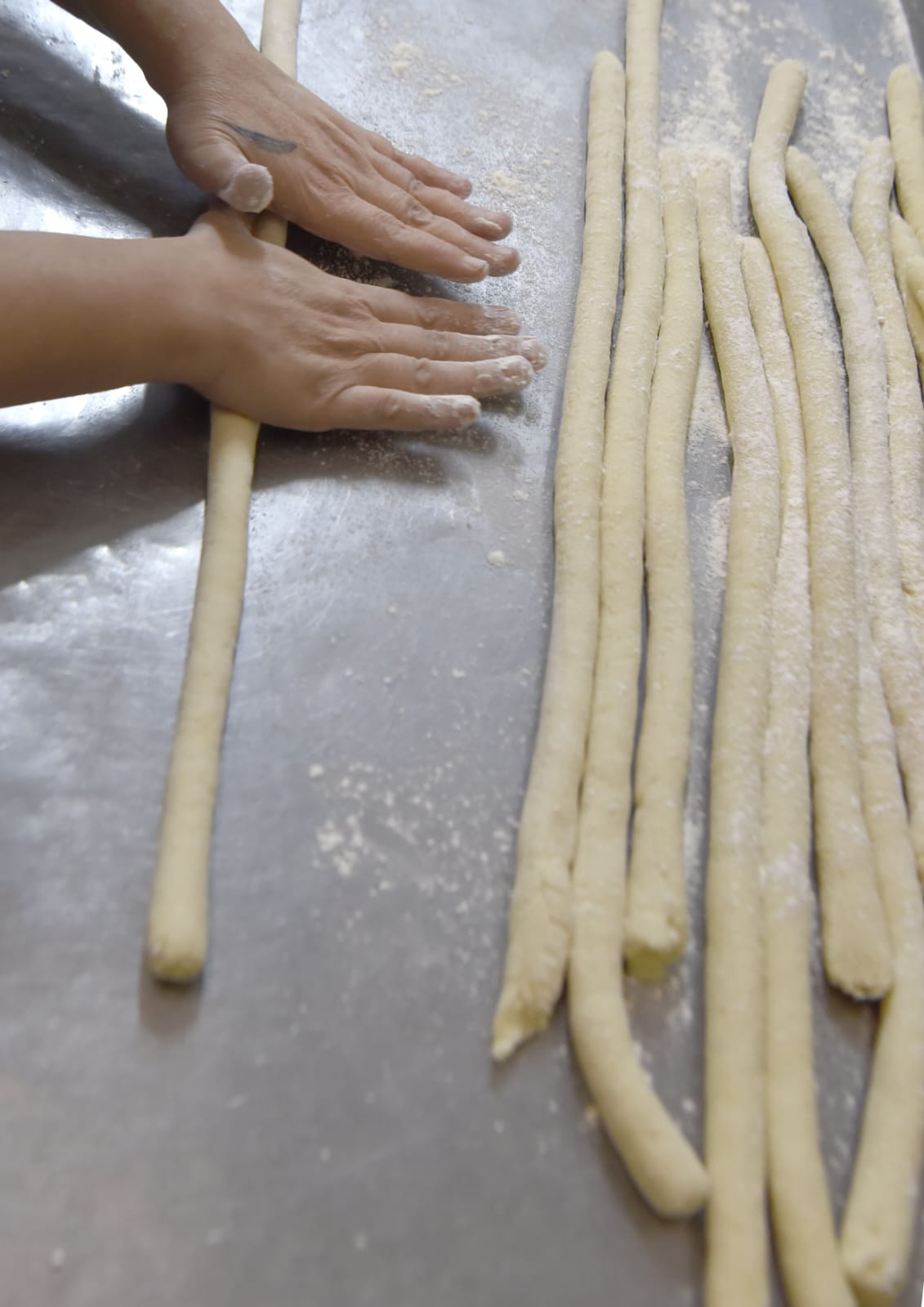 Hand-rolled pici